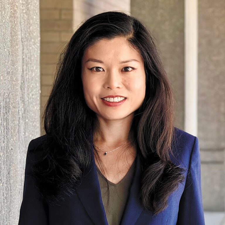 鍾志妙首次競逐古柏蒂奴市議員，主張住房增長兼顧小商戶及社區需要。受訪者提供