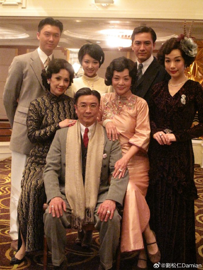 劉松仁說:「最近《名媛望族》又再重播,真是欣喜得到各友好的欣賞。」