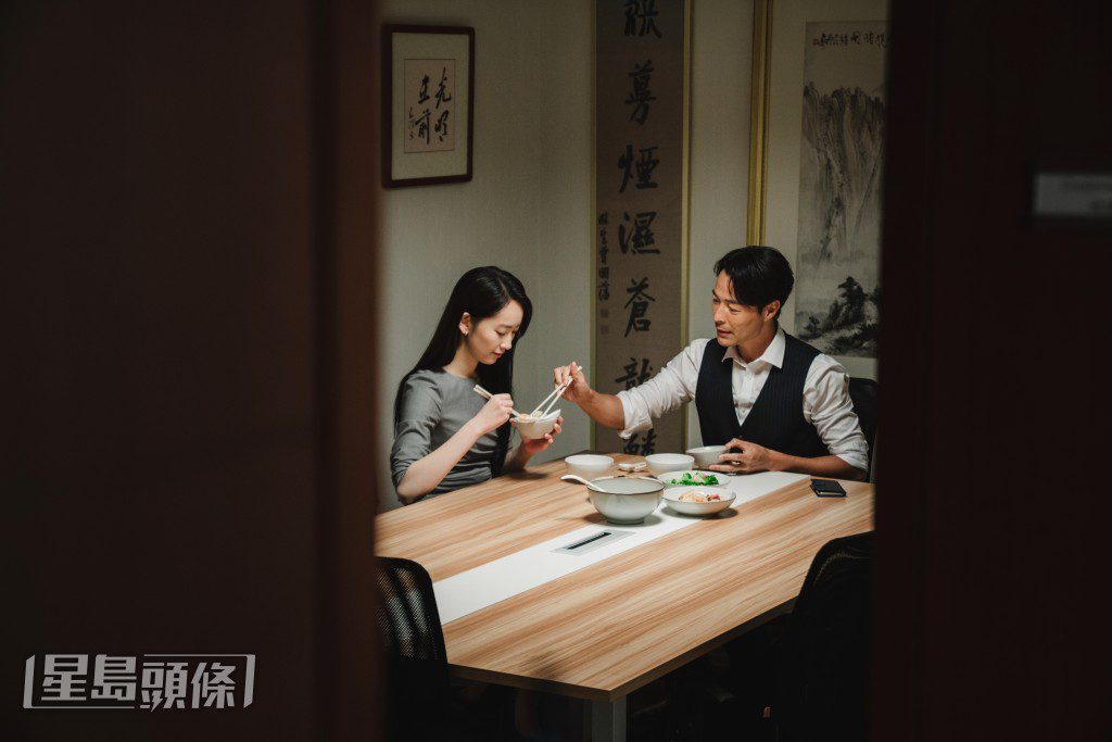 張達倫飾演林愷鈴的師傅,二人發展出一段曖昧關係。