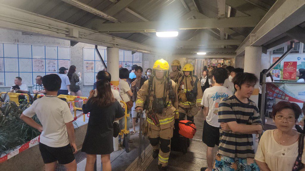 慈雲山慈正邨單位清晨起火 男戶主受傷送院 約250名居民疏散