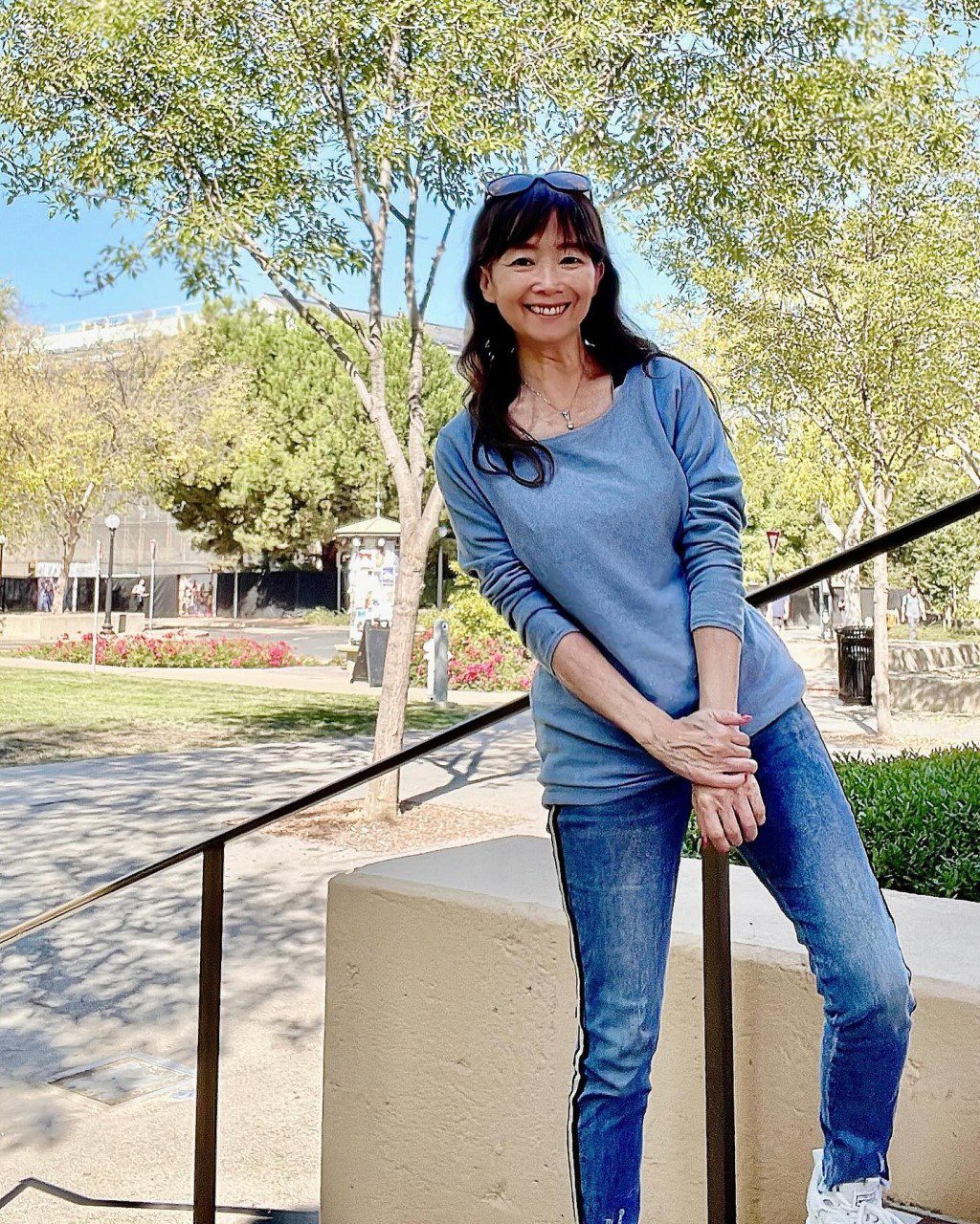 陳美齡返回美國時,也重遊母校史丹福大學。