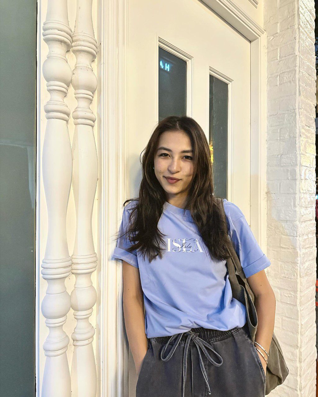 上山詩鈉的女兒Hilary已長大成人。