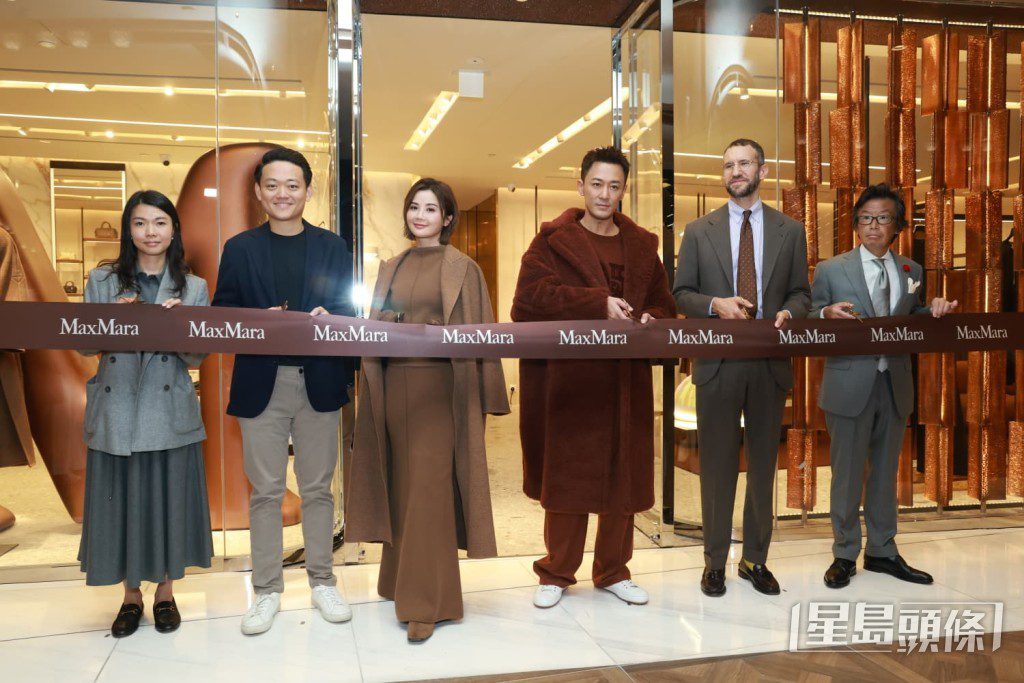 阿Sa與林峯共同進行剪綵儀式。