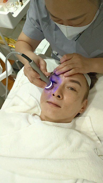 胡渭康亦有做機保養。