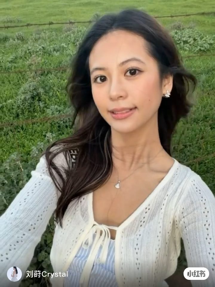 劉蒔被譽為最美星二代之一。