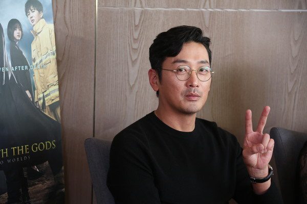 48歲韓國影星河正宇今日宣布結婚。
