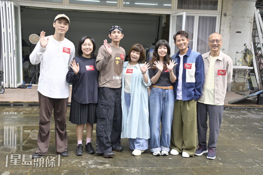 電影《關於那隻烏龜的故事》開鏡，演員陣容（左起）梁仲恆、胡麗英、楊樂文、阮小儀、阮韻珊、王耀祖、倪秉郎齊亮相。