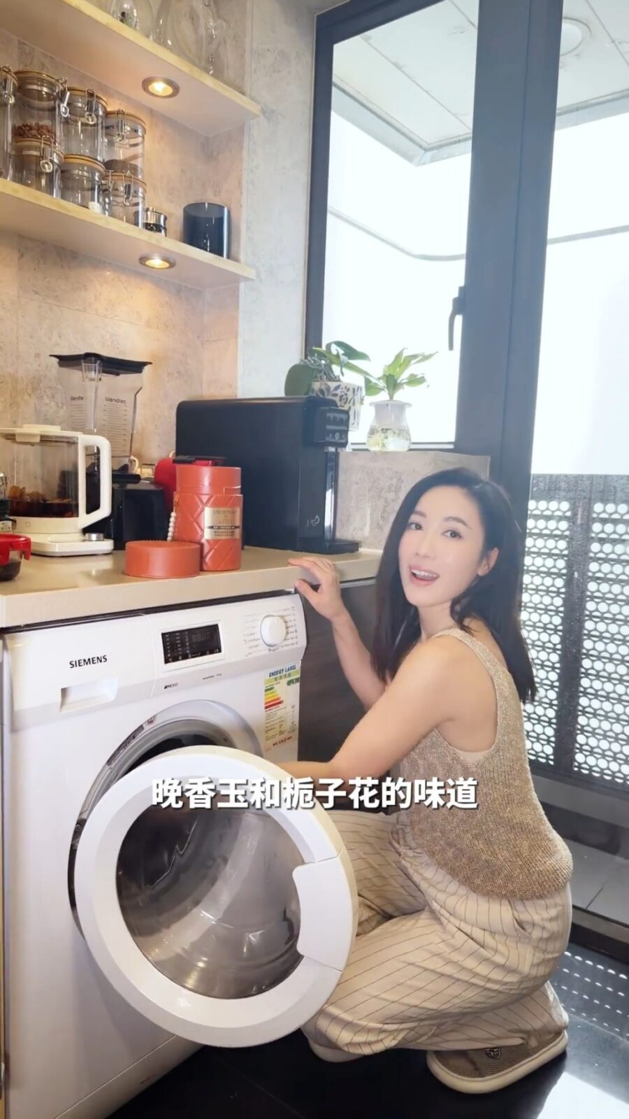 廚房空間寬敞,佈局實用。