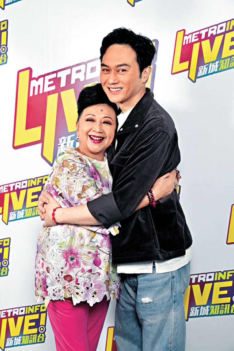 張智霖接受家燕姐訪問，《十月初五的月光》「母子」合體！