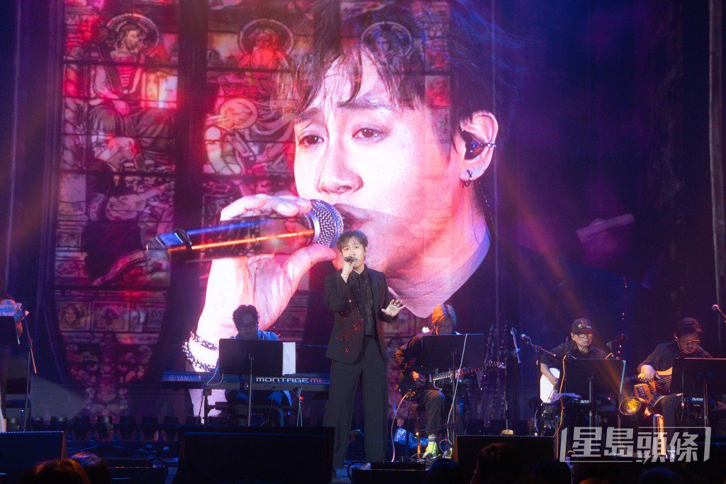 陳旭培演出照。