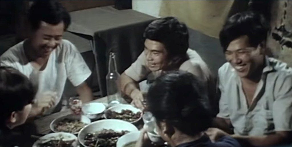 1980年,劉江拍攝《人在江湖》期間腦血管栓塞導致半身癱瘓,幸憑意志快速康復,9日後出院。