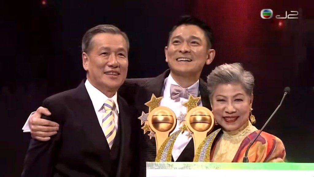 對於在TVB多年未獲演技獎項,劉江坦言不感遺憾,視頒獎禮為一個Show,最重要是工作有回報。
