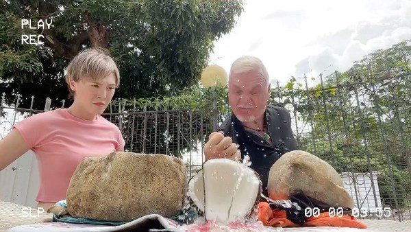 她的功夫相當了得。