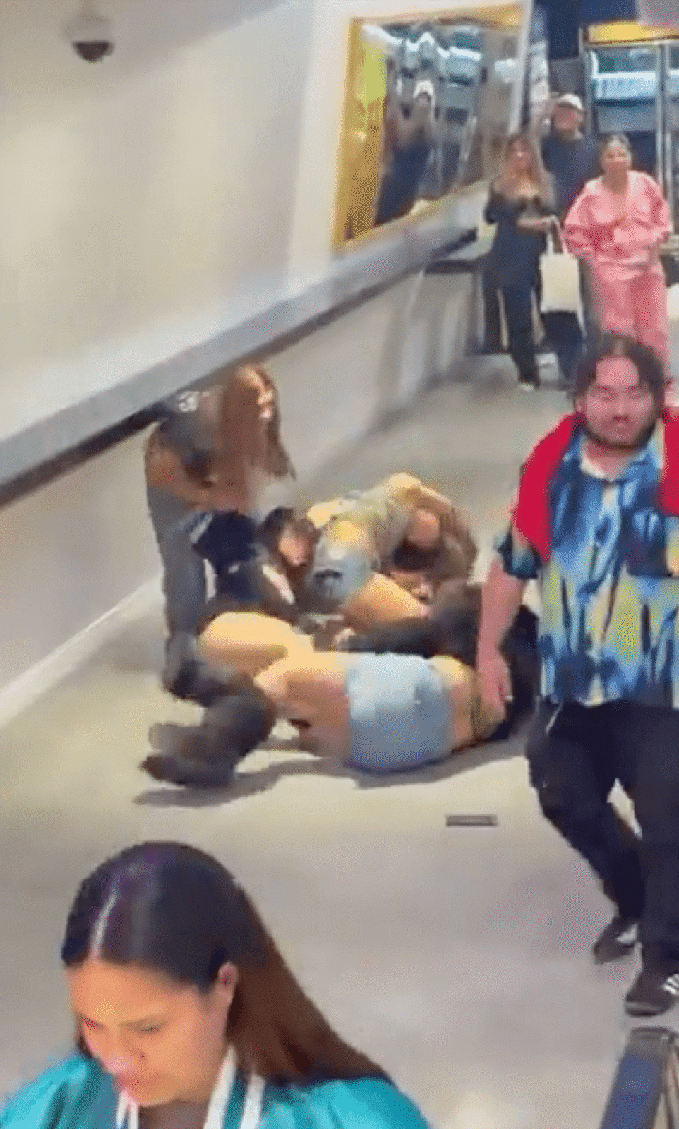 目前未能確定涉事女子是否aespa的歌迷。
