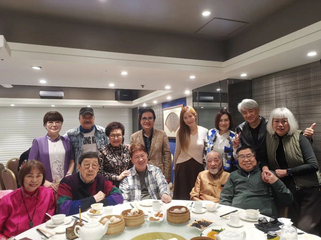 吳幸美經常與圈中前輩飯聚聯誼。