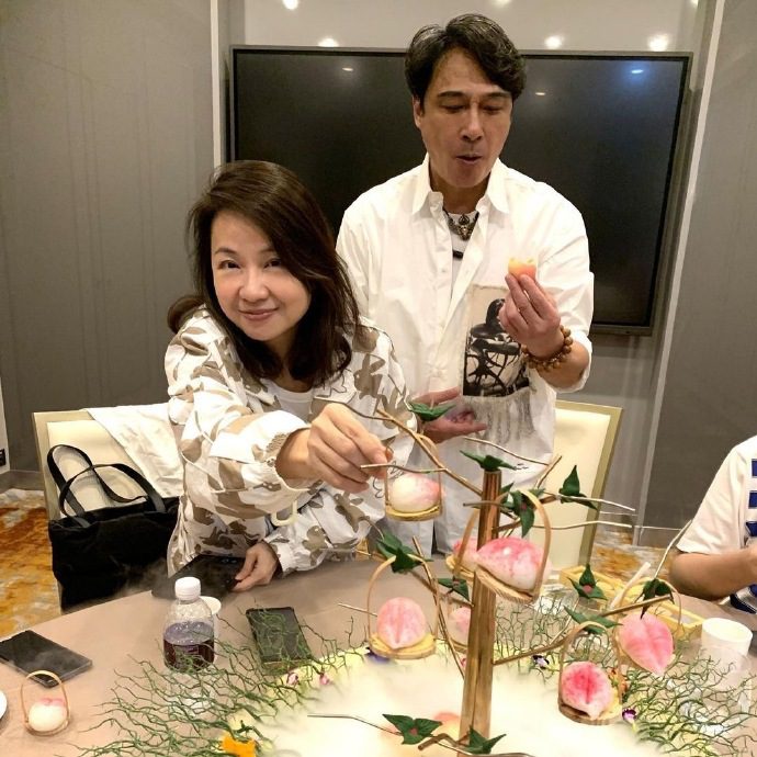 吳鎮宇的太太王麗萍早年也曾是藝人。