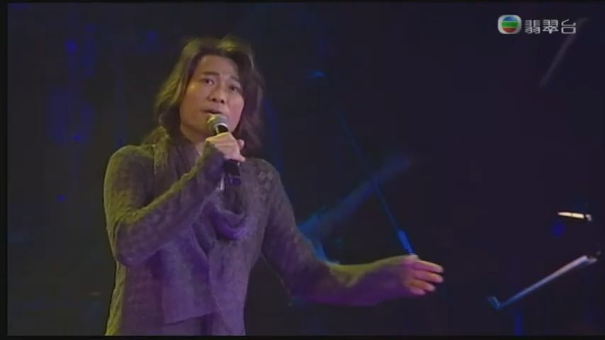 有「香港搖滾之父」之稱的夏韶聲曾推出不少經典金曲。