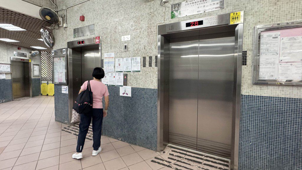 臺日電梯違規事件擴大 機電署再揭39幢樓宇升降機缺門框組件