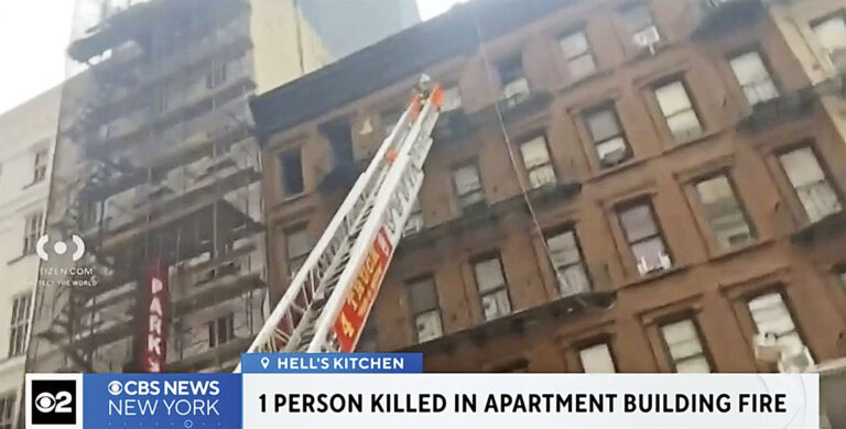 地獄廚房公寓大樓發生火警，造成1人死亡、2人受傷。 WABC截圖