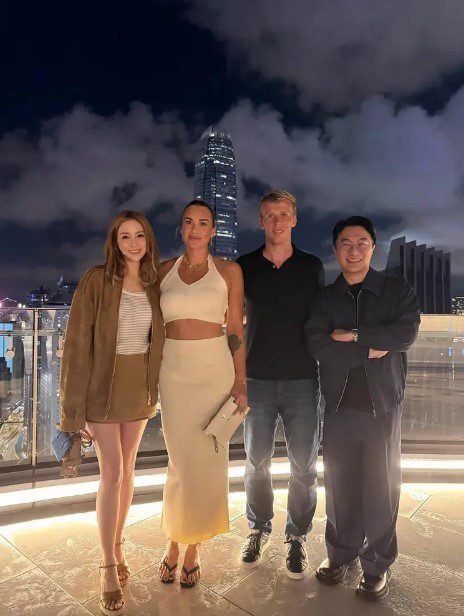 據悉一家頂級素食酒吧餐廳由徐子淇與丈夫李家誠投資。
