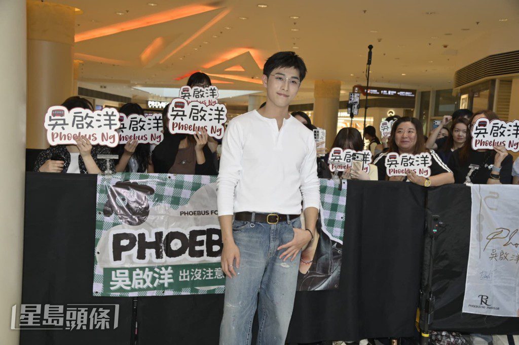 被問到會否演唱組合舊歌，他強調歌曲需全員齊集才有「團魂」。
