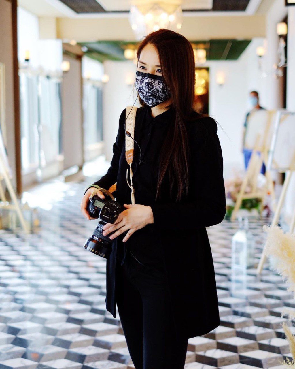 Samantha的前夫同樣從事婚禮攝影師工作。