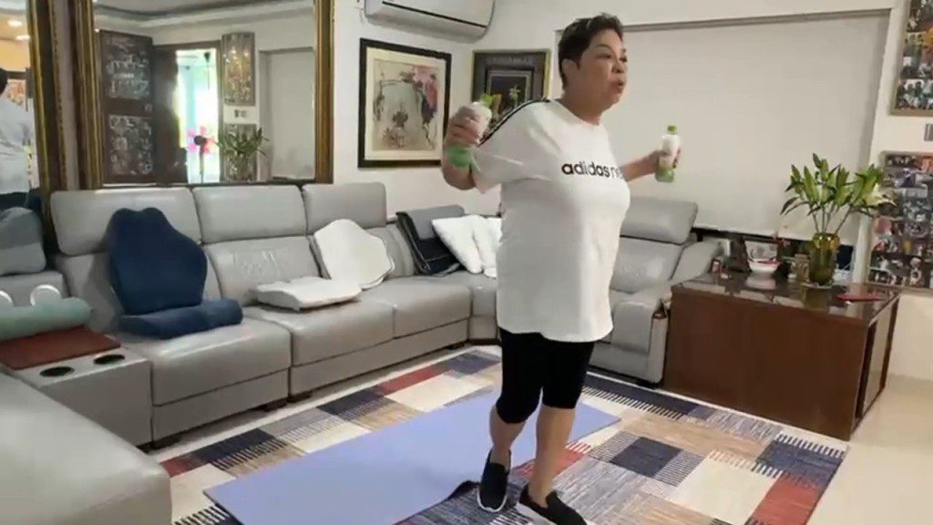 肥媽為了健康積極鍛鍊,網民稱讚她看來清減了。