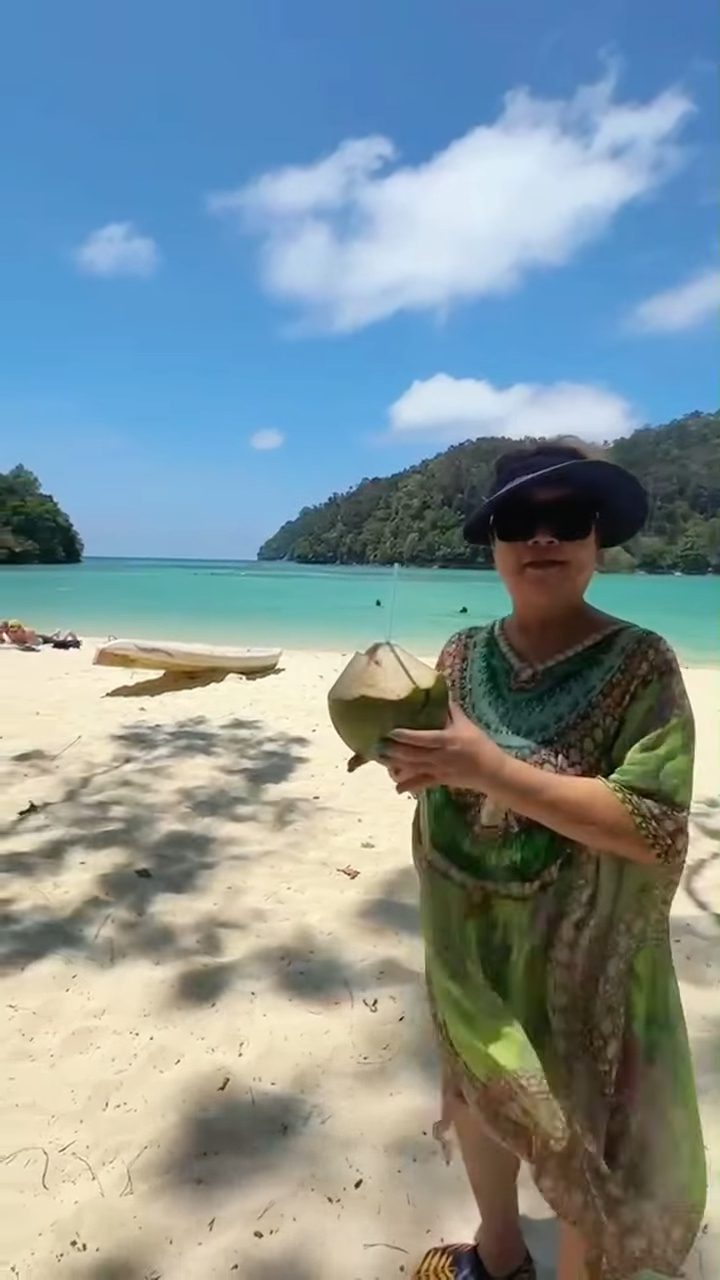 肥媽早前拍片透露到沙巴旅遊。