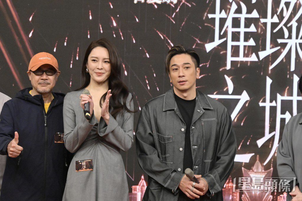 李成昌(左一)表示曾聽說該女星「臭寸」,但強調與對方是多年好友,不便深入討論。