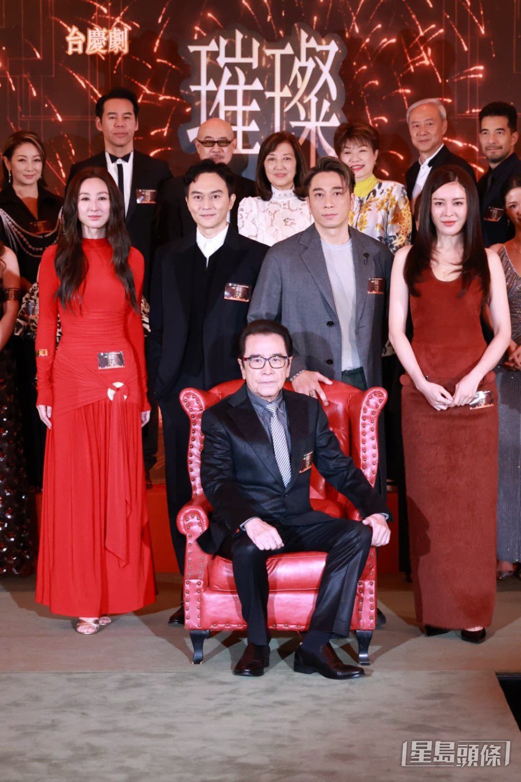 在《璀璨之城》中,張曦雯與吳卓羲飾演一對夫妻。