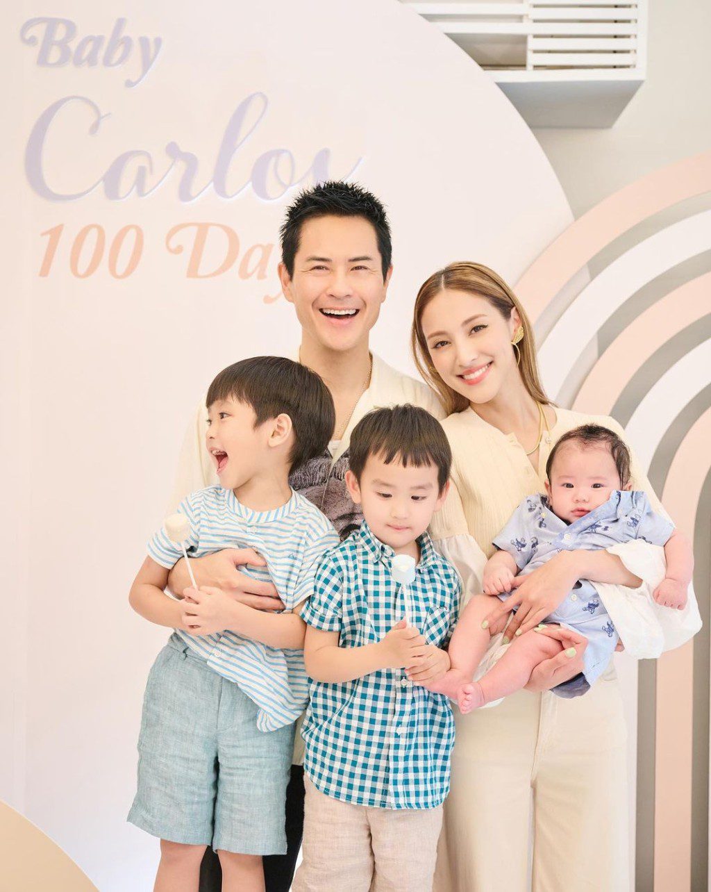 陳凱琳與鄭嘉穎結婚後,四年內迎接三名兒子出生。