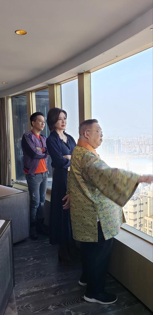 關之琳曾讓TVB進入其豪宅拍攝節目。