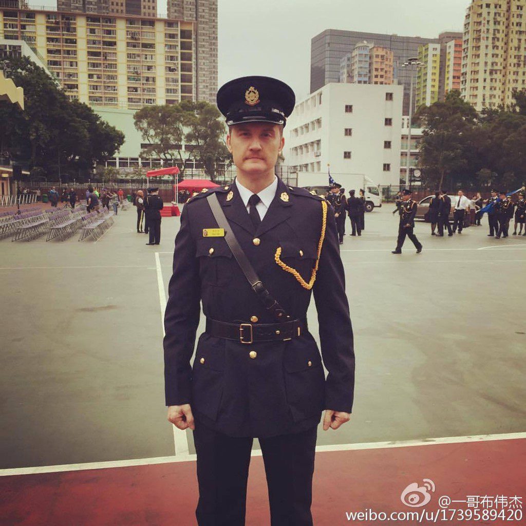 布偉傑飾演過不少紀律部隊角色。