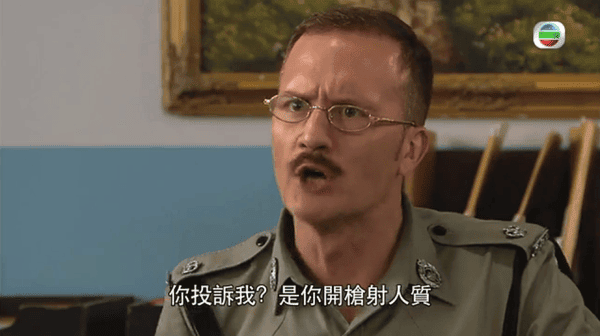 布偉傑數度飾演警察。