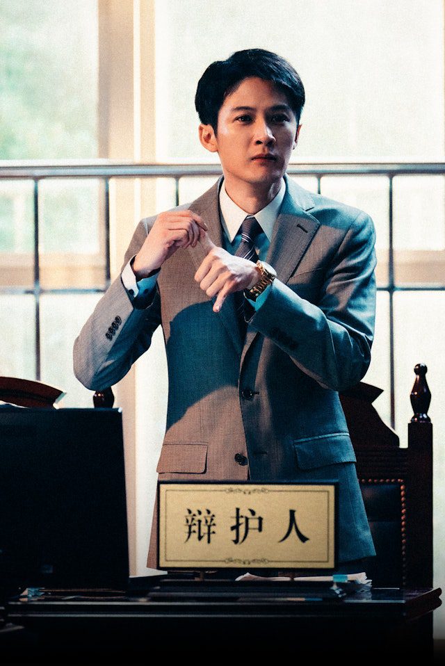 檀健次在《震耳欲聾》中飾演聾人家庭成長的「李淇」，入圍最佳男主角提名。