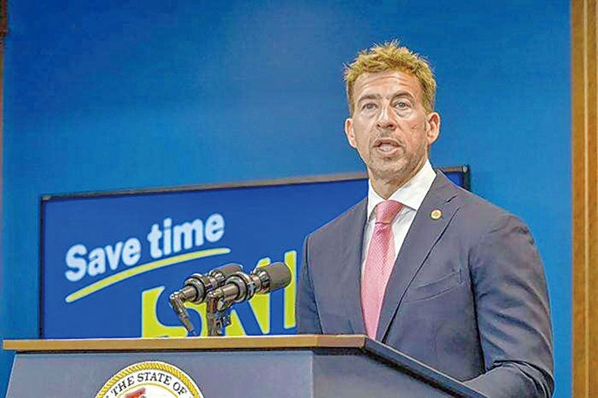 伊州州務卿詹雅斯參選明年芝市長席位,他的籌款資金突破2,581萬美元。