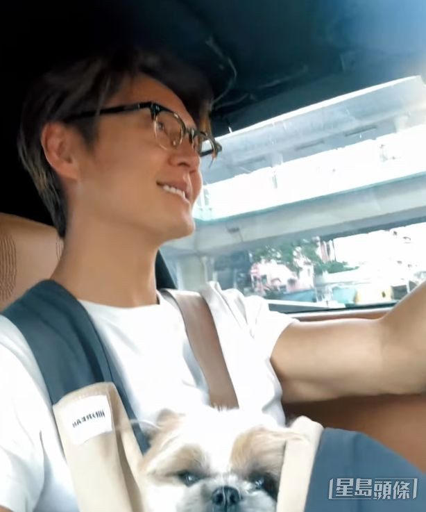張振朗享受簡單而開心的日常時刻。