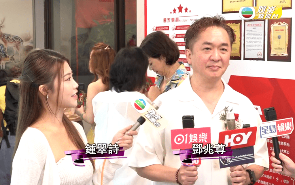 鍾翠詩日前負責訪問鄧兆尊。