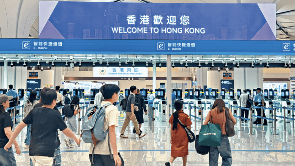 新皇崗口岸重陽節迎大考 通關擠塞揭示軟件配套挑戰