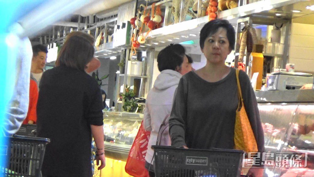 鄧小艾被指外形略有發福。
