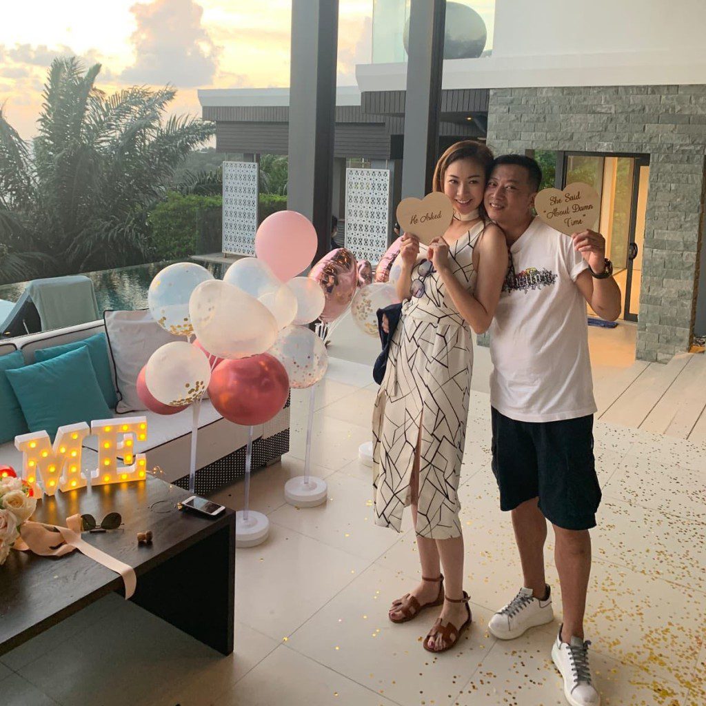 楊秉逸在2020年向莊思敏求婚。