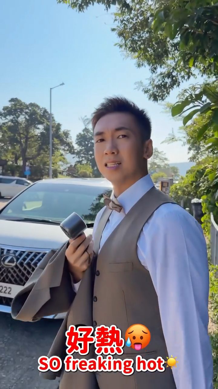 一對準新人在化妝準備階段已有說有笑。