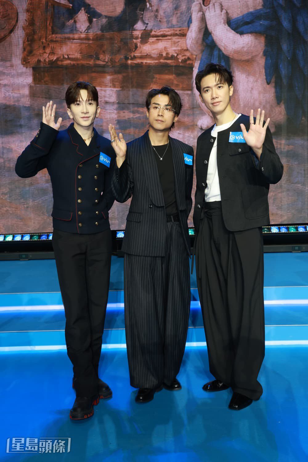 AK、Anson Lo、Stanley三位MIRROR成員一同接受訪問。