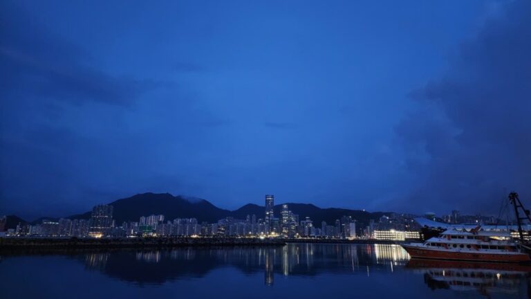 天文台預測日間大致天晴 天氣炎熱乾燥 市區最高約32度