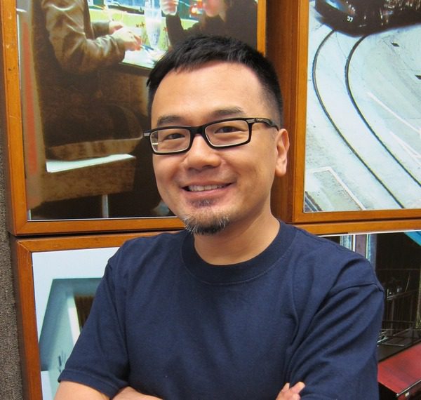 馮志豐曾擔任長壽廣播劇《十八樓C座》的監製兼聲演靈魂人物「拉表叔」。