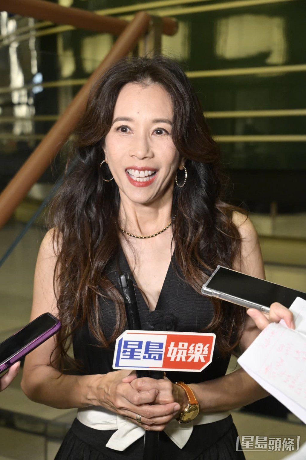 莫文蔚形容與丈夫的相處仍像初戀般甜蜜。