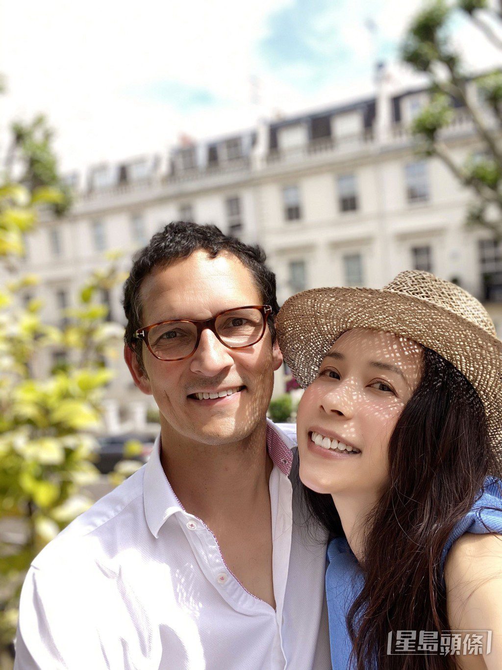 莫文蔚分享與丈夫在歐洲慶祝結婚15周年的點滴。