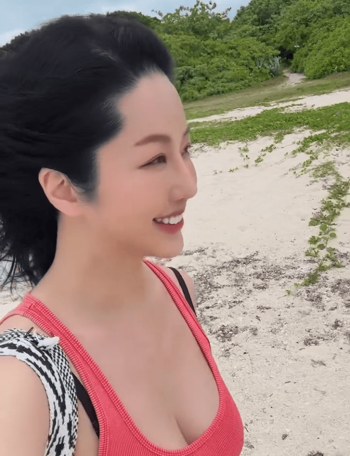 崔碧珈上圍的晃動幅度明顯。