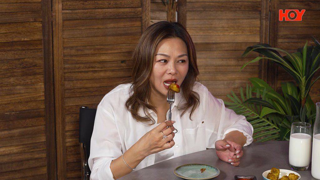 被問及前度是否郭富城最勁時,姚正菁笑稱:「我唔覺得係囉」。