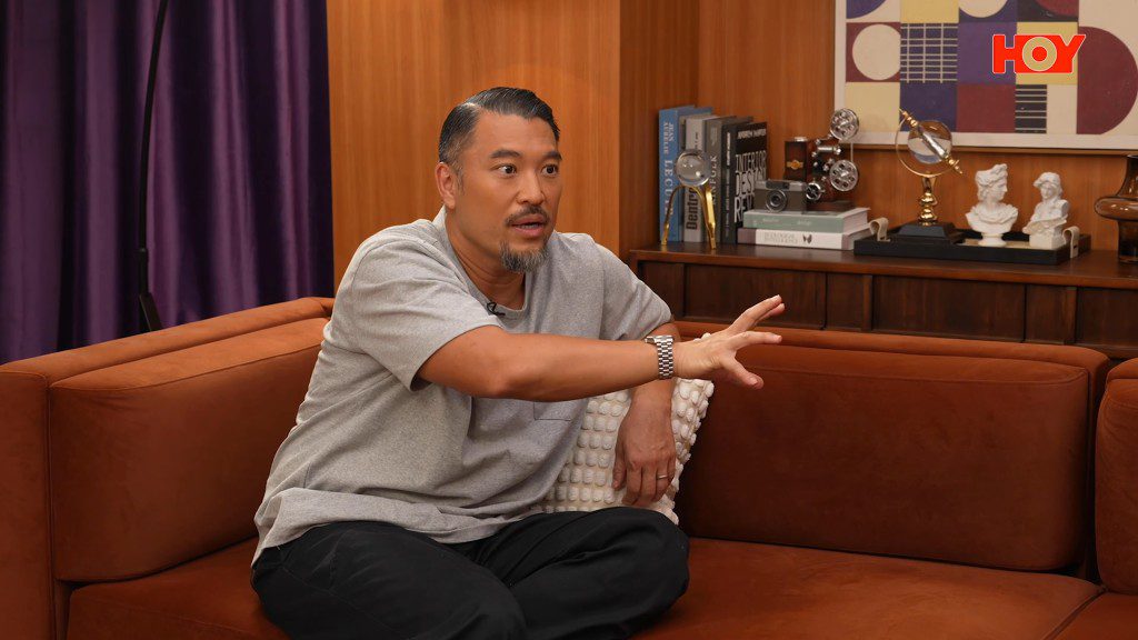 主持Brian李凱賢在節目中加碼爆料,稱曾目擊超紅女星做伴遊。